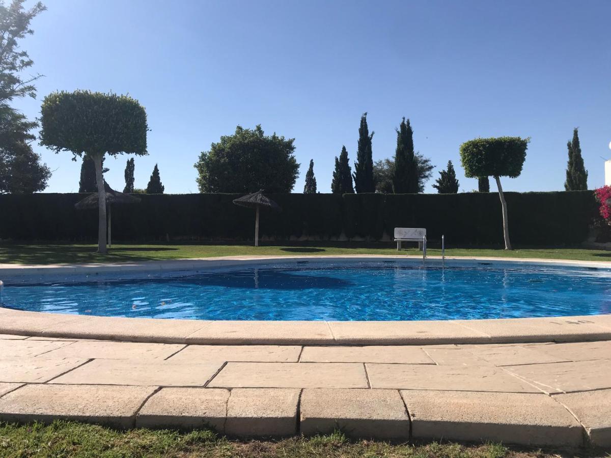 Villamartin, Lovely 2 Bed House, Short Walk To The Plaza. Orihuela Exterior photo